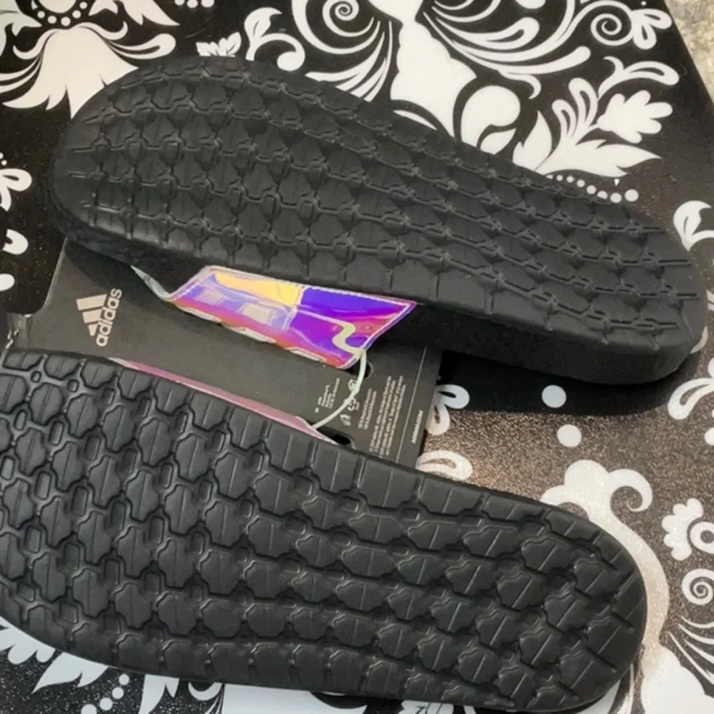 adidas adilette boost